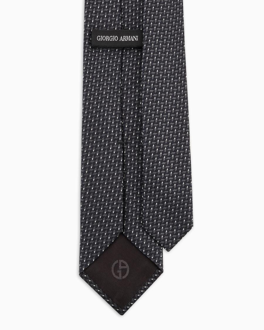 The world of armani CRAVATTA IN SETA JACQUARD GEOMETRICO Spedizione gratuita