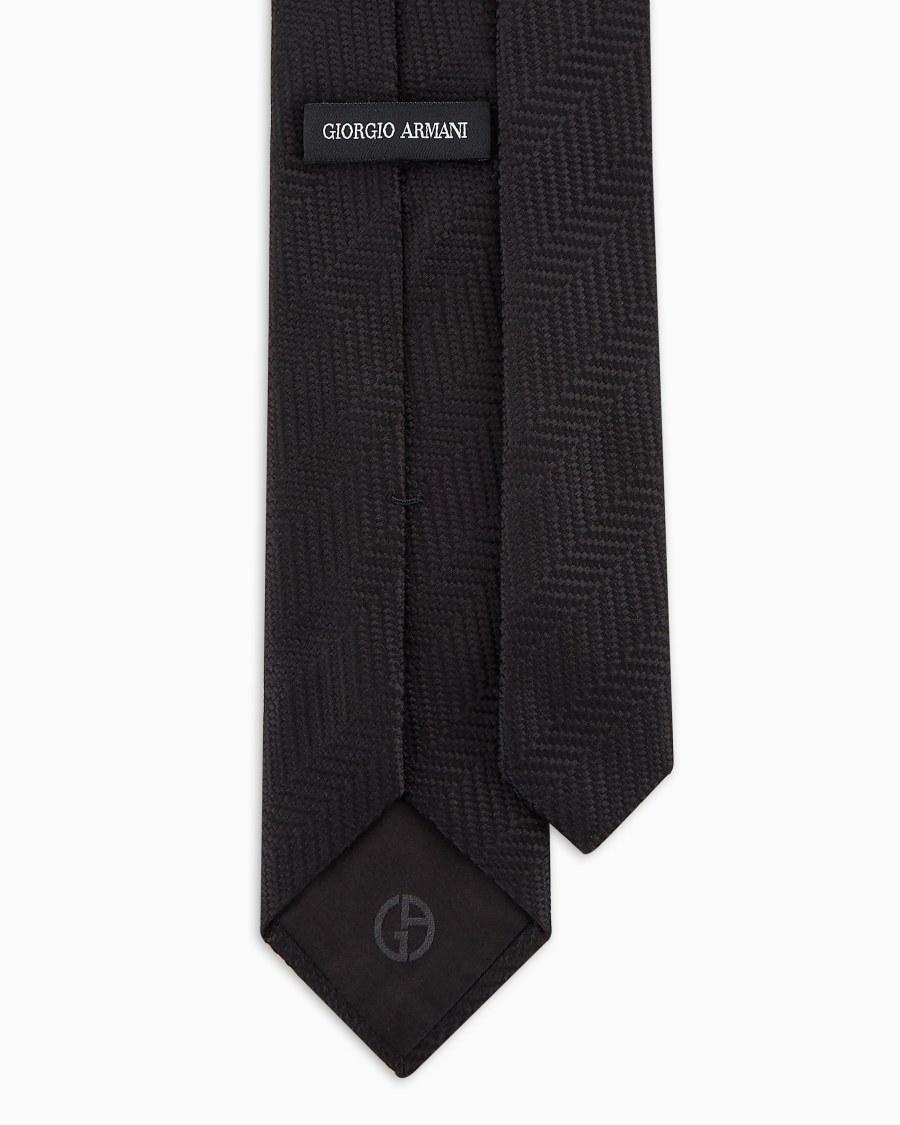The world of armani CRAVATTA IN SETA JACQUARD CHEVRON Sconto di tempo limitato