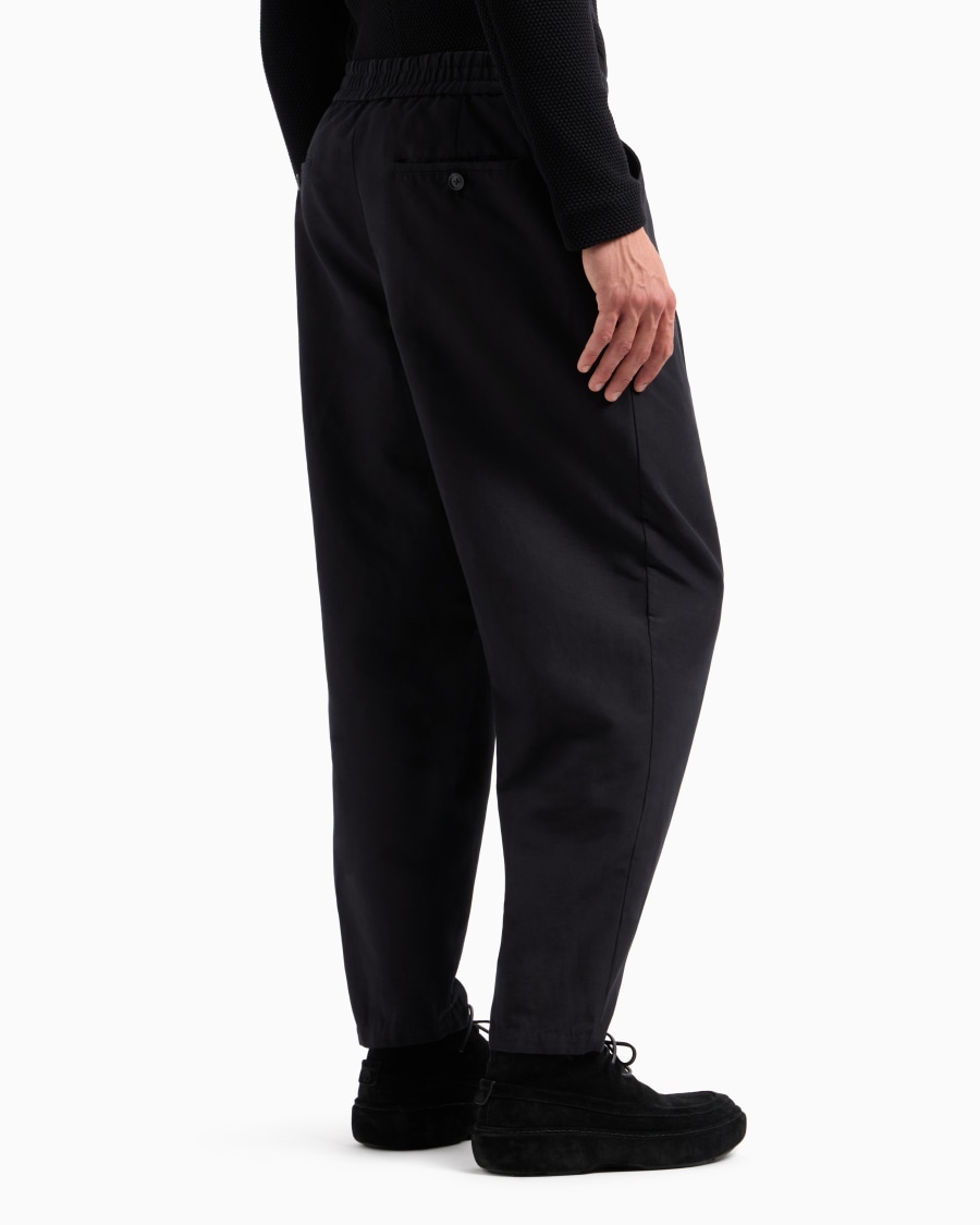 The world of armani PANTALONI CASUAL Fornitura limitata