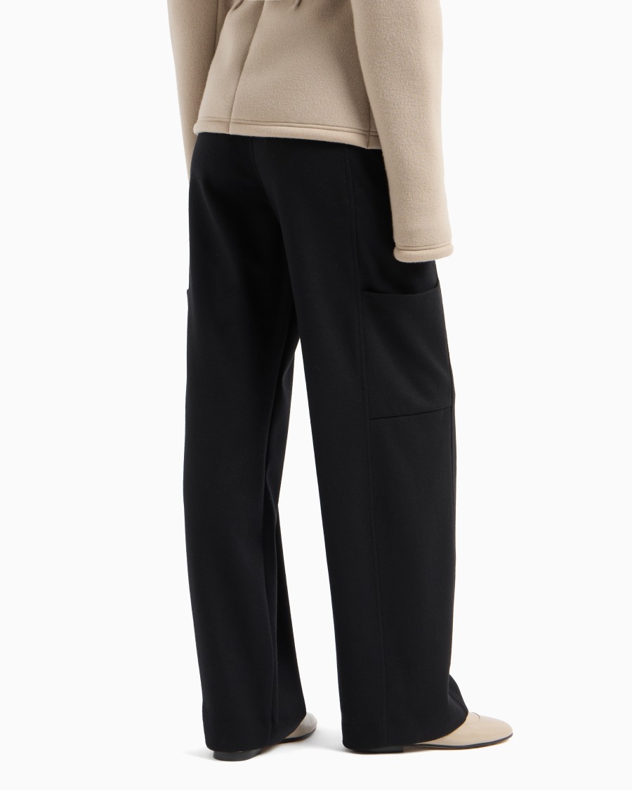 The world of armani PANTALONI CASUAL Offerta migliore