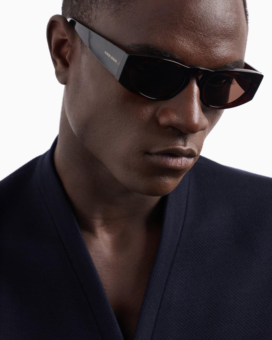 The world of armani OCCHIALI DA SOLE Esporta salva