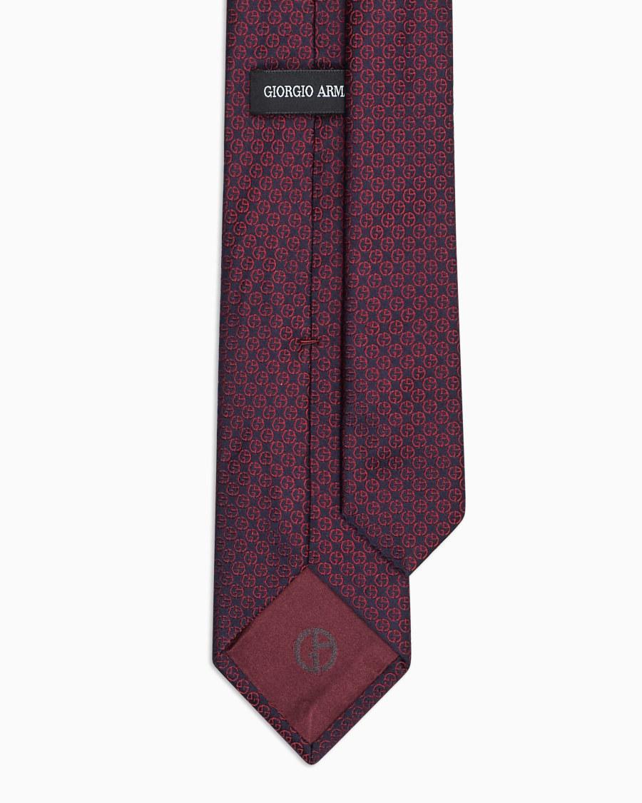 The world of armani CRAVATTA IN SETA JACQUARD MONOGRAM 2025