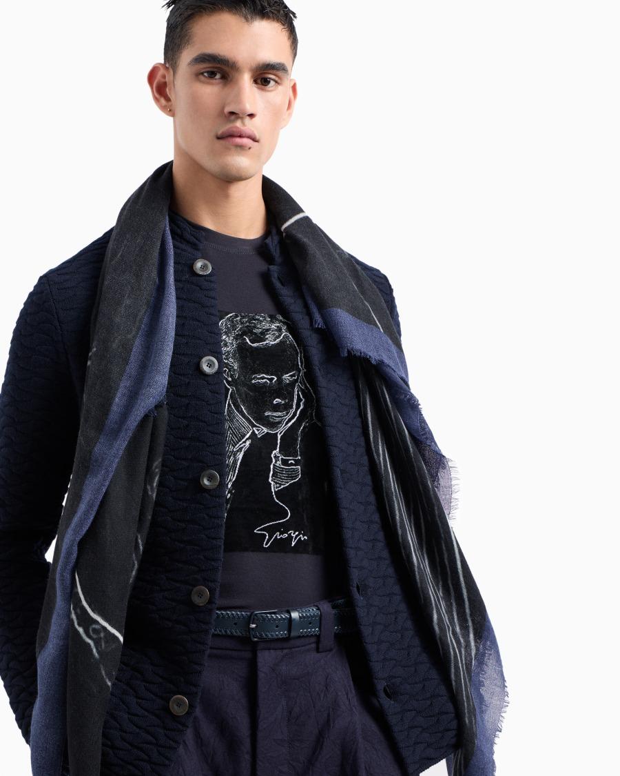 The world of armani STOLA IN LANA E SETA CON STAMPA MR. ARMANI Fino Al -60%