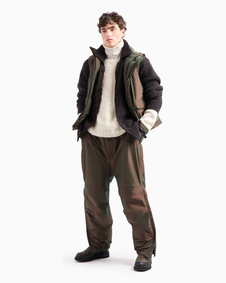 The world of armani GIORGIO ARMANI NEVE GILET IMBOTTITO IN TESSUTO CANGIANTE Shopping Online