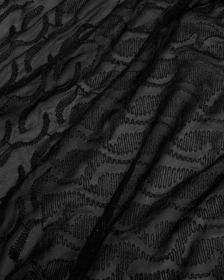 The world of armani FOULARD Cyber Monday
