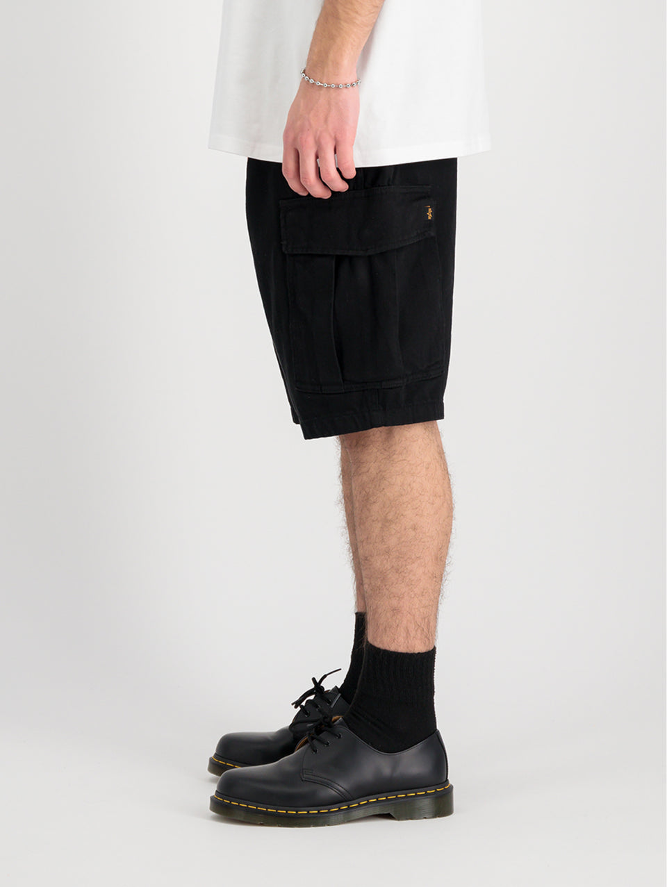 ALPHA INDUSTRIES Shorts Cargo con Pince in Twill di Cotone Nero Negozio