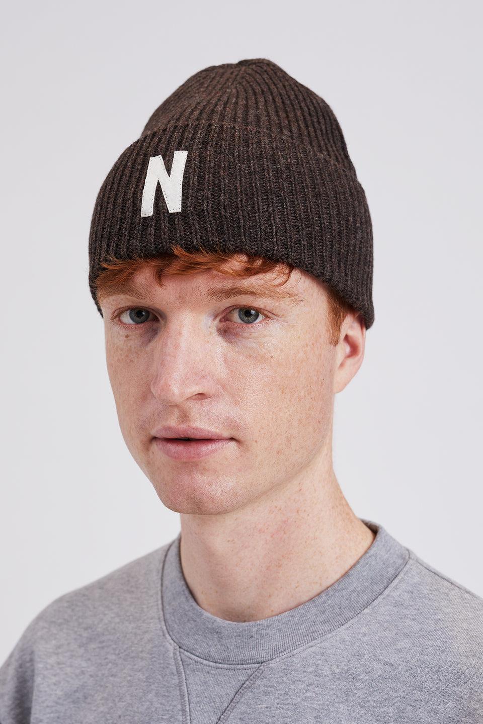 NORSE PROJECTS Capello Beanie in Lana Merinos Marrone Sottocosto