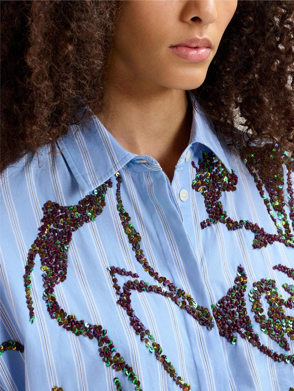 ESSENTIEL ANTWERP Camicia in Popeline con Fiori di Paillettes Bianco/Blu In Saldo