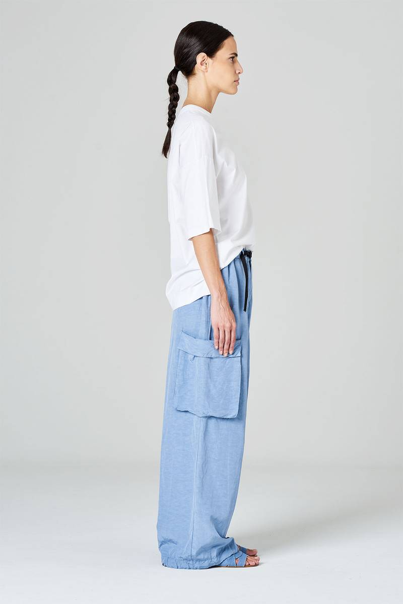 White sand Pantaloni cargo gamba ampia in misto rayon-viscosa In vendita